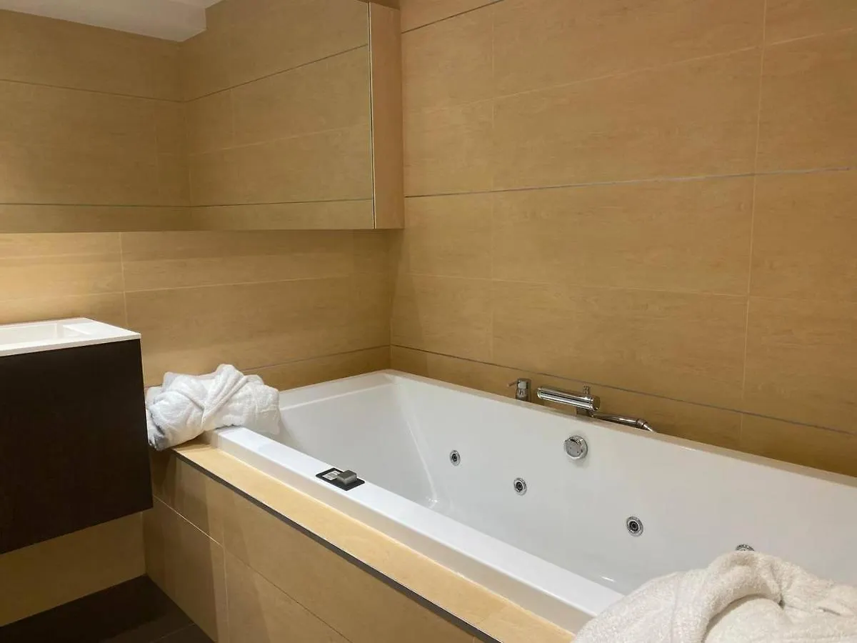 Singular Y Espacioso Apartamento Ondarreta Beach San Sebastian Spanje